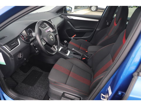 Škoda Octavia Combi 1.0 TSI Greentech Sport Business Trekhaak 116PK Sportstoelen Navigatie Clima 17 inch LMV Carplay Android Bluetooth PDC