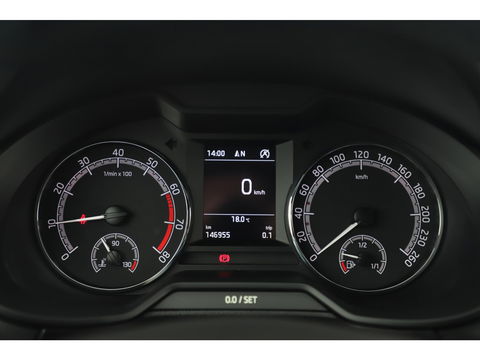 Škoda Octavia Combi 1.0 TSI Greentech Sport Business Trekhaak 116PK Sportstoelen Navigatie Clima 17 inch LMV Carplay Android Bluetooth PDC