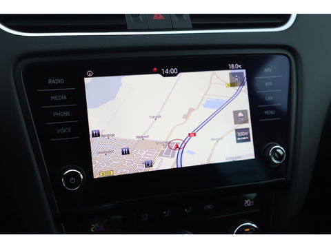 Škoda Octavia Combi 1.0 TSI Greentech Sport Business Trekhaak 116PK Sportstoelen Navigatie Clima 17 inch LMV Carplay Android Bluetooth PDC