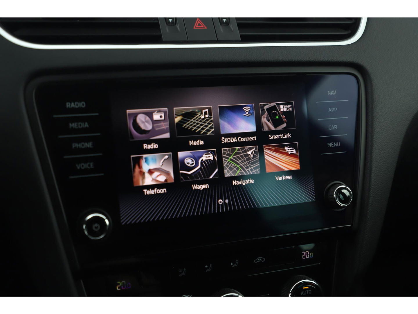 Škoda Octavia Combi 1.0 TSI Greentech Sport Business Trekhaak 116PK Sportstoelen Navigatie Clima 17 inch LMV Carplay Android Bluetooth PDC