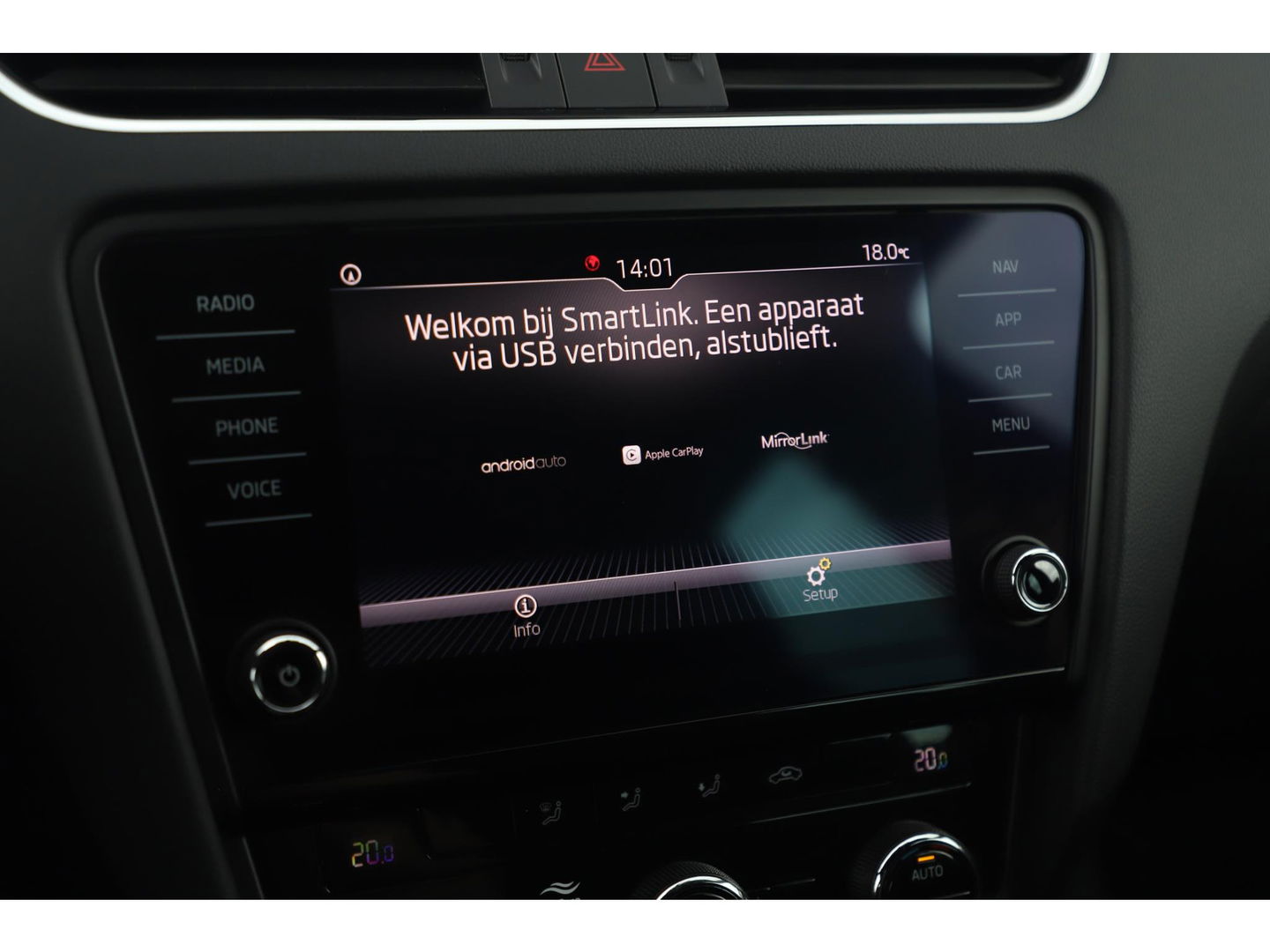 Škoda Octavia Combi 1.0 TSI Greentech Sport Business Trekhaak 116PK Sportstoelen Navigatie Clima 17 inch LMV Carplay Android Bluetooth PDC