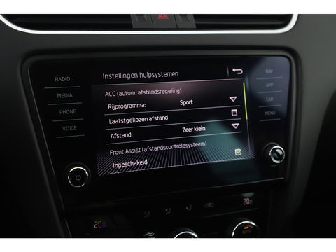 Škoda Octavia Combi 1.0 TSI Greentech Sport Business Trekhaak 116PK Sportstoelen Navigatie Clima 17 inch LMV Carplay Android Bluetooth PDC