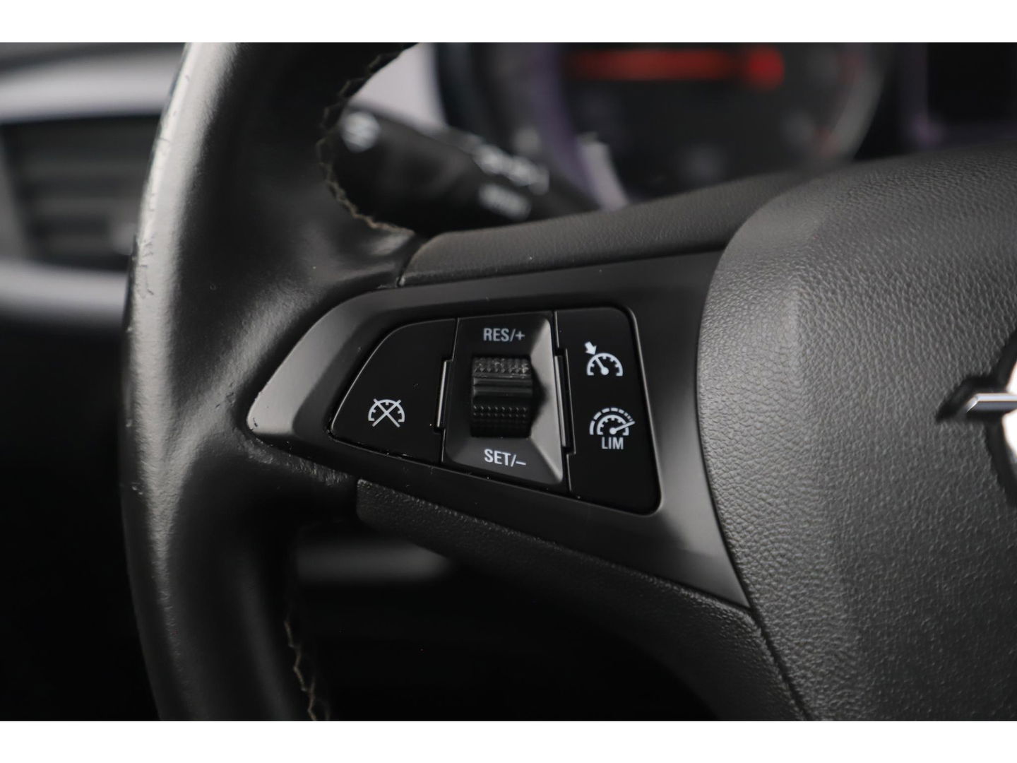 Opel Astra Sports Tourer 1.2 Edition 110PK Navigatie Comfortstoelen Carplay Android Bluetooth Parkeersensor LED Airco Cruise