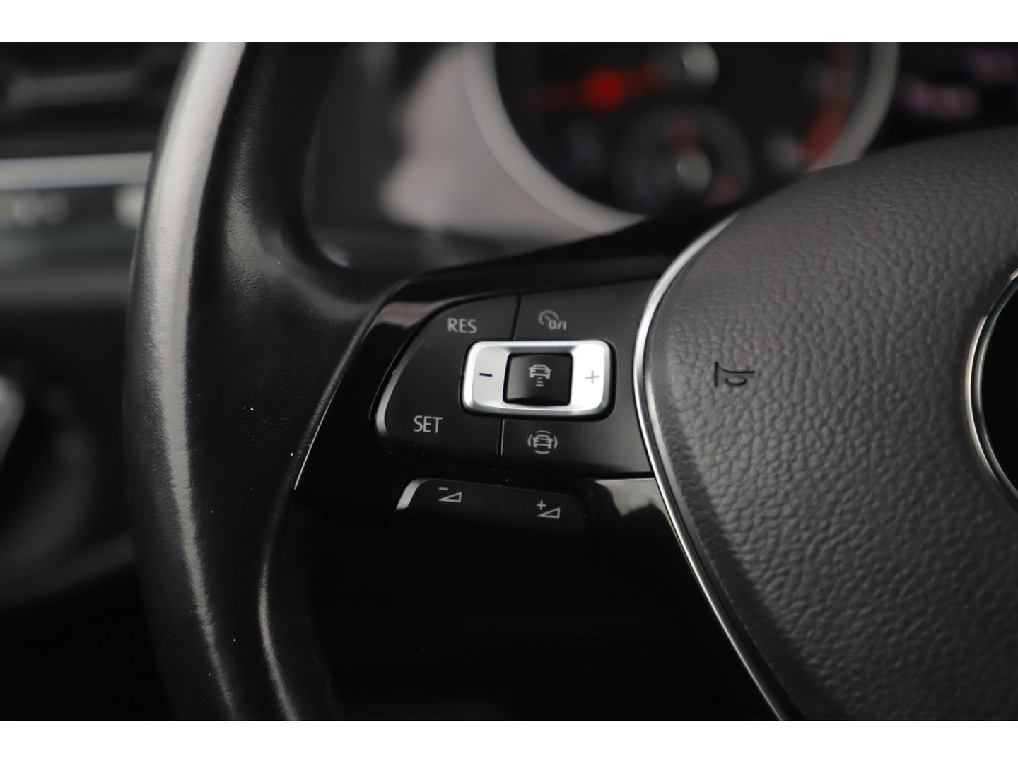Volkswagen GOLF Variant 1.0 TSI Comfortline Business 116PK Ergocomfort Sportstoelen Navigatie Clima Adaptive Cruise Stoelverwarming Carplay Android Bluetooth PDC 17 inch LMV