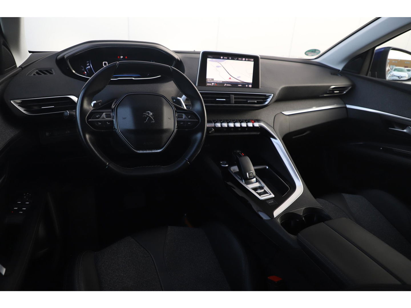 Peugeot 3008 1.6 e-THP Blue Lease Premium Automaat Navigatie Keyless Half Leder Cruise Lane Assist LMV Carplay Android Bluetooth