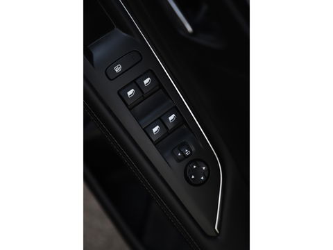 Peugeot 3008 1.6 e-THP Blue Lease Premium Automaat Navigatie Keyless Half Leder Cruise Lane Assist LMV Carplay Android Bluetooth