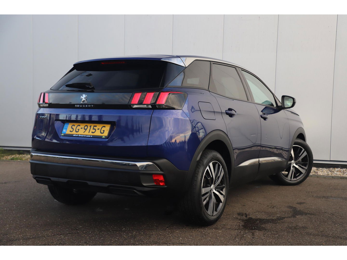 Peugeot 3008 1.6 e-THP Blue Lease Premium Automaat Navigatie Keyless Half Leder Cruise Lane Assist LMV Carplay Android Bluetooth