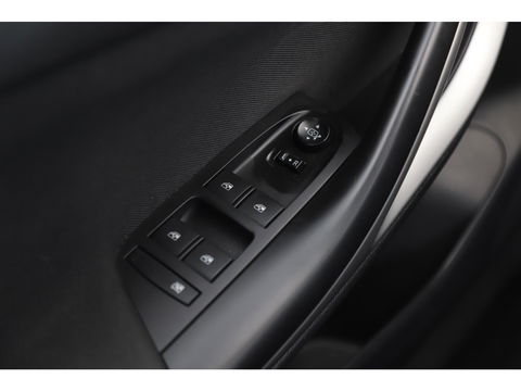 Opel Astra 1.0 Online Edition Navigatie Airco Bluetooth Cruise PDC Carplay Android Auto DAB+