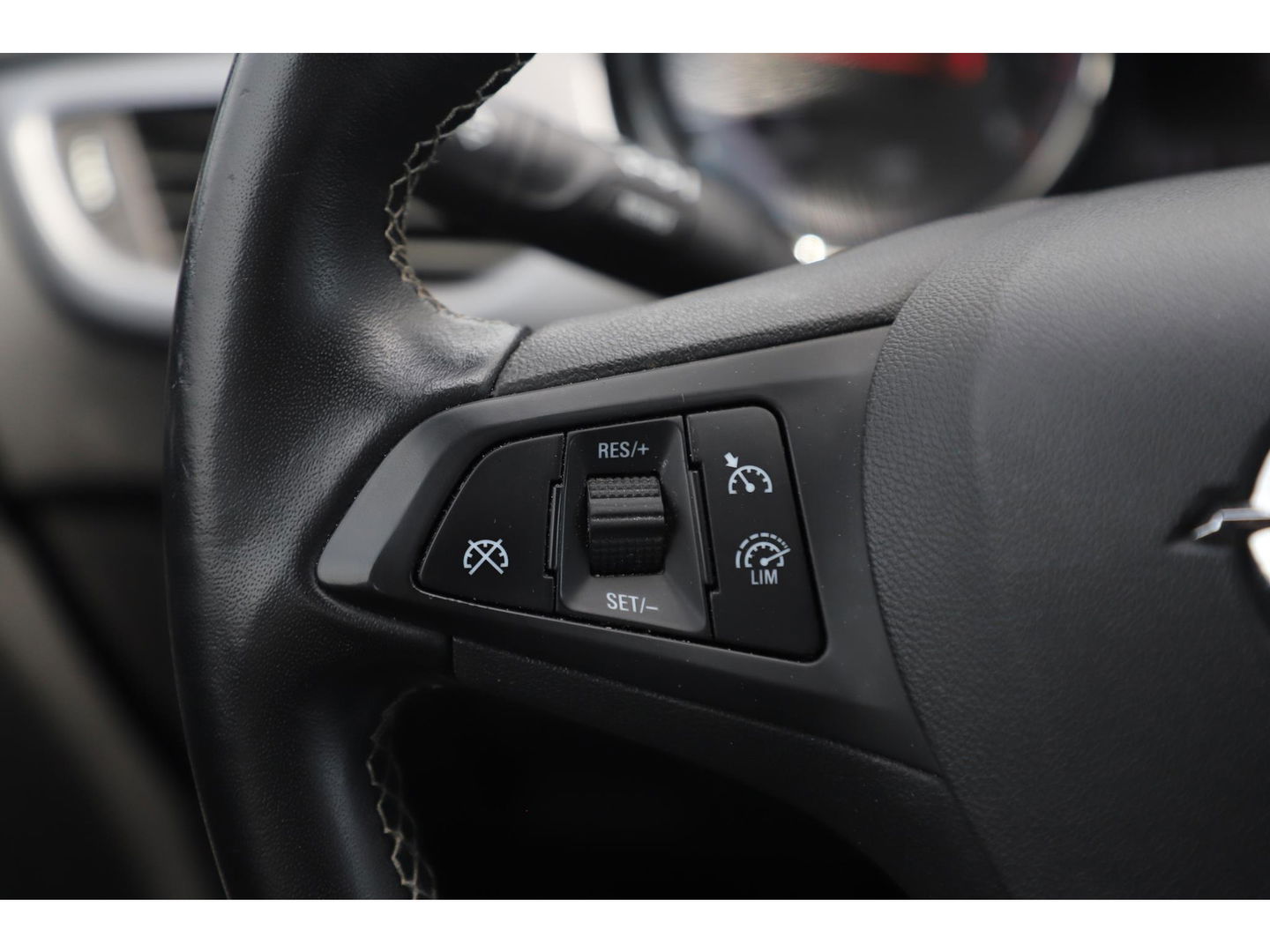 Opel Astra 1.0 Online Edition Navigatie Airco Bluetooth Cruise PDC Carplay Android Auto DAB+