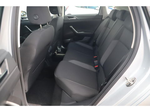 Volkswagen Polo 1.0 TSI Life 95PK NAP NIEUWSTE MODEL! Virtual Cockpit 15 inch LMV Radio Carplay Android Bluetooth Navigatie Achteruitrijcamera Adaptive Cruise LED