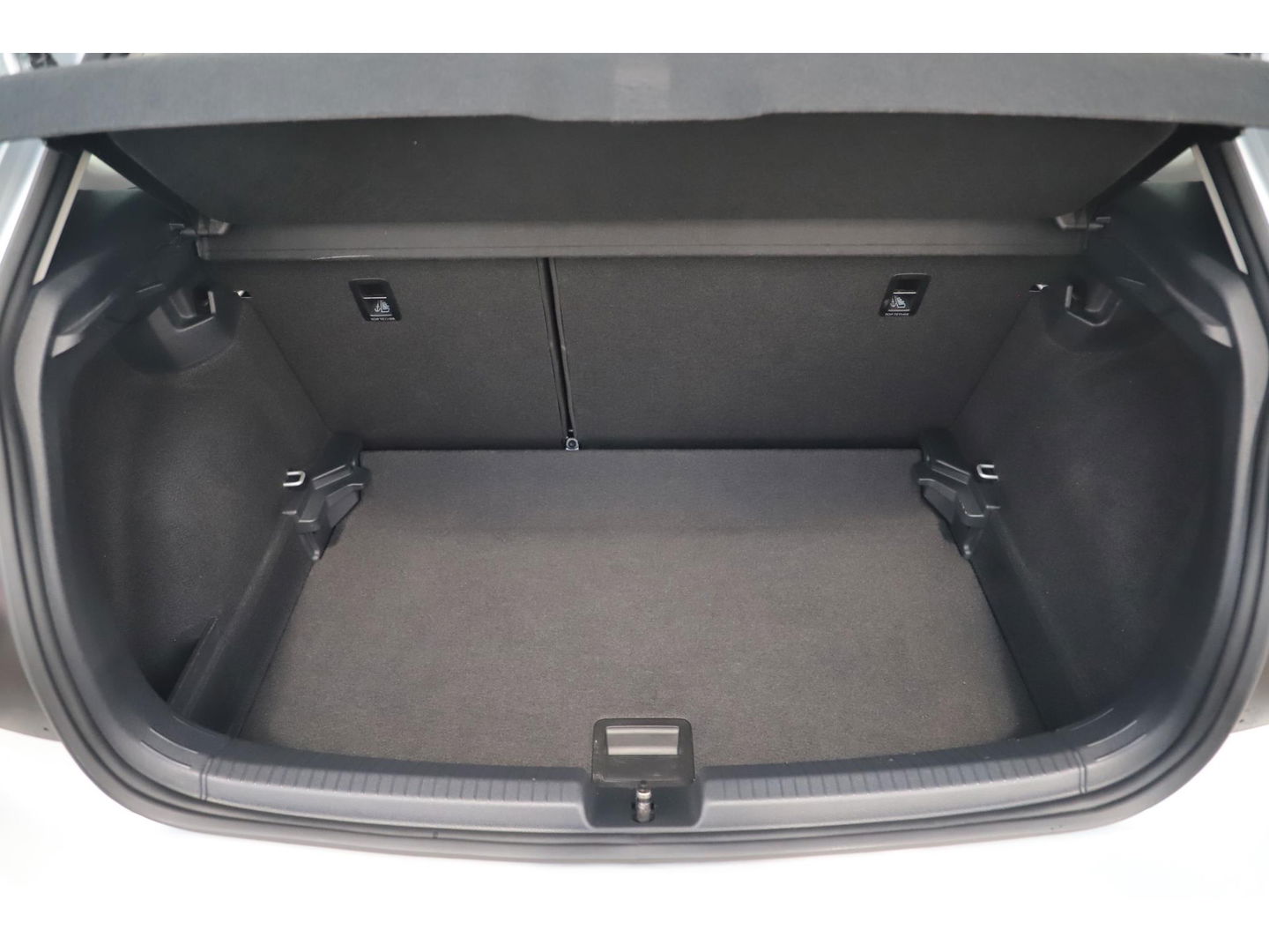 Volkswagen Polo 1.0 TSI Life 95PK NAP NIEUWSTE MODEL! Virtual Cockpit 15 inch LMV Radio Carplay Android Bluetooth Navigatie Achteruitrijcamera Adaptive Cruise LED