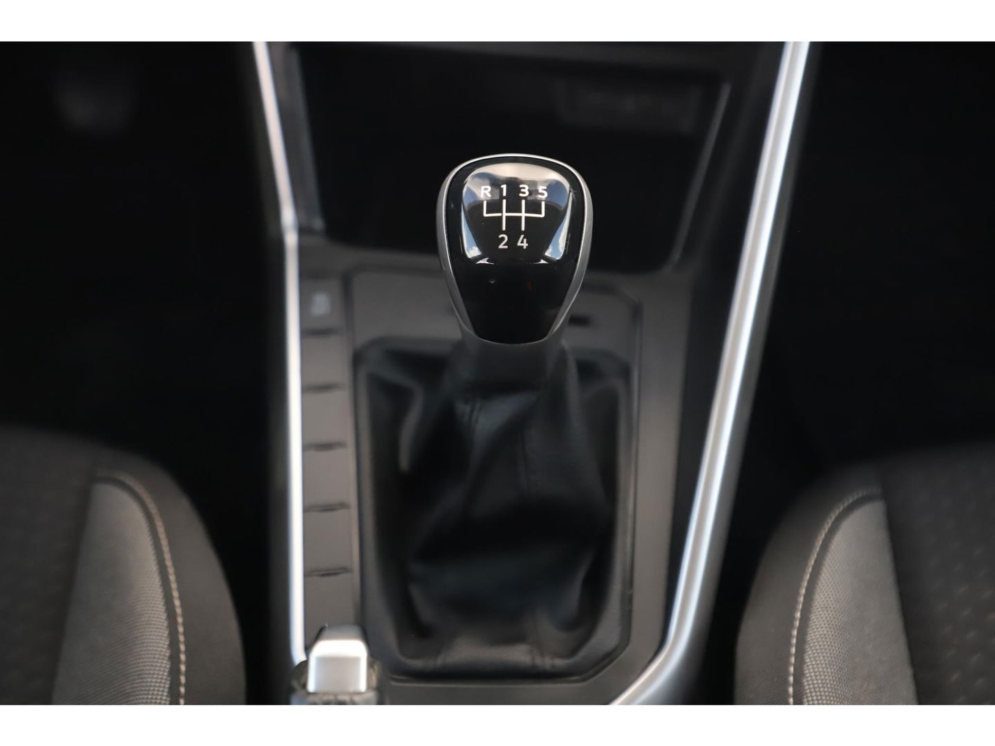 Volkswagen Polo 1.0 TSI Life 95PK NAP NIEUWSTE MODEL! Virtual Cockpit 15 inch LMV Radio Carplay Android Bluetooth Navigatie Achteruitrijcamera Adaptive Cruise LED
