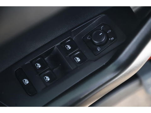 Volkswagen Polo 1.0 TSI Life 95PK NAP NIEUWSTE MODEL! Virtual Cockpit 15 inch LMV Radio Carplay Android Bluetooth Navigatie Achteruitrijcamera Adaptive Cruise LED
