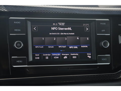 Volkswagen Polo 1.0 TSI Life 95PK NAP NIEUWSTE MODEL! Virtual Cockpit 15 inch LMV Radio Carplay Android Bluetooth Navigatie Achteruitrijcamera Adaptive Cruise LED