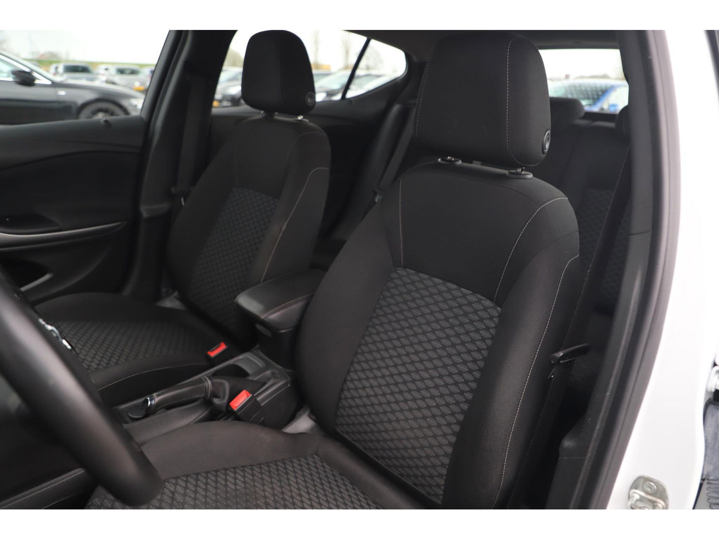Opel Astra 1.0 Turbo Business+ Navigatie DAB+ Airco Cruise Carplay Android Bluetooth PDC LED