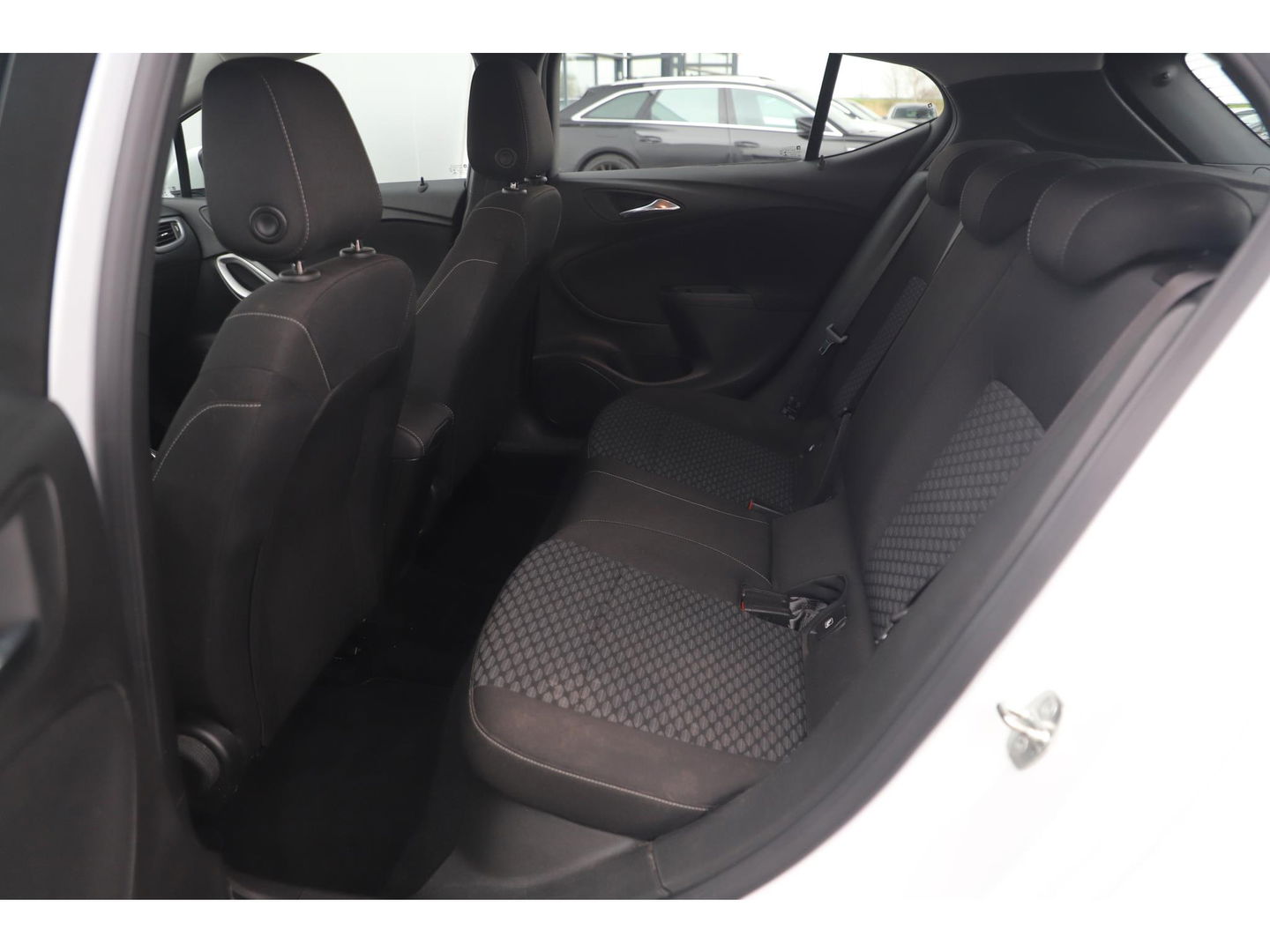 Opel Astra 1.0 Turbo Business+ Navigatie DAB+ Airco Cruise Carplay Android Bluetooth PDC LED