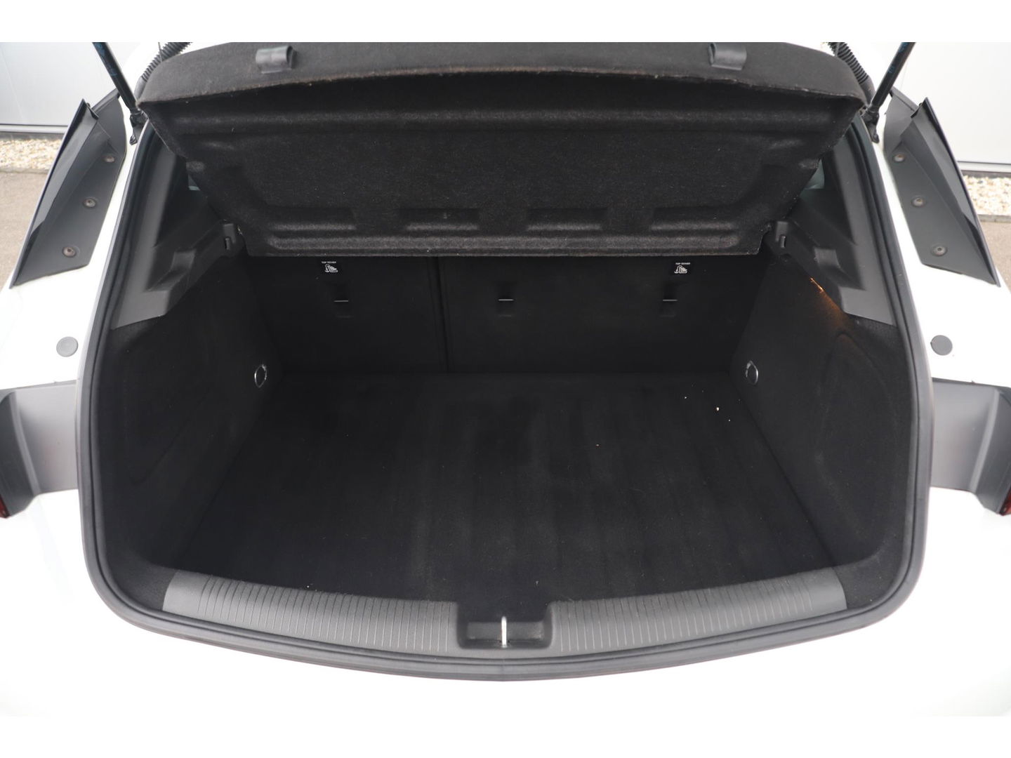 Opel Astra 1.0 Turbo Business+ Navigatie DAB+ Airco Cruise Carplay Android Bluetooth PDC LED