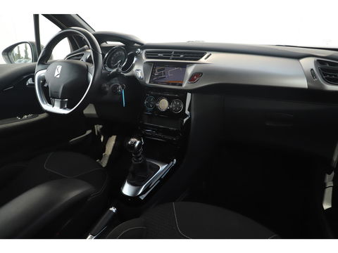 DS DS 3 1.2 PureTech Business 130PK Navigatie Bluetooth Clima Cruise PDC Carplay Android Auto Two Tone Parelmoer Wit