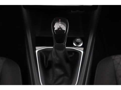 Volkswagen T-Cross 1.0 TSI Life DSG Automaat 116PK Navigatie Clima Adaptive Cruise Lane Assist Achteruitrijcamera Blind Spot Carplay Android Auto