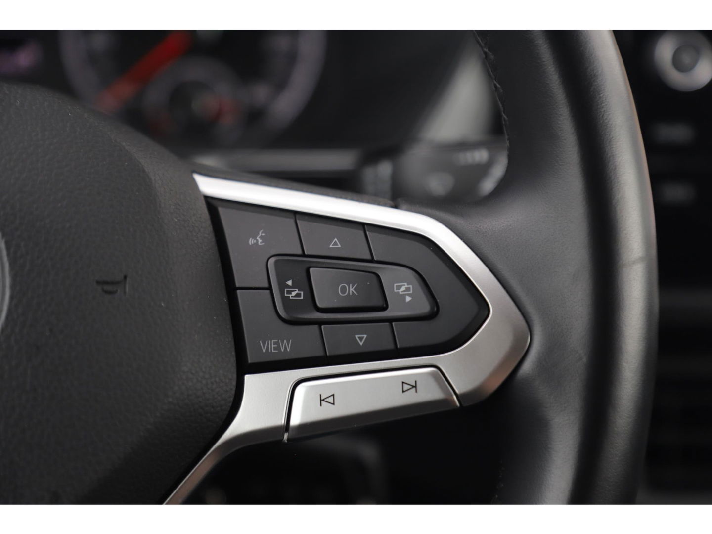 Volkswagen T-Cross 1.0 TSI Life DSG Automaat 116PK Navigatie Clima Adaptive Cruise Lane Assist Achteruitrijcamera Blind Spot Carplay Android Auto