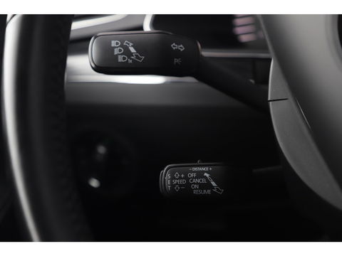 Škoda Superb Combi 1.4 TSI iV Business Edition Plus Trekhaak Virtual Display Memory Stoelen Navi Clima Camera ACC Lane Assist Hybrid Keyless Sfeerverlichting LED Stoelverwarming