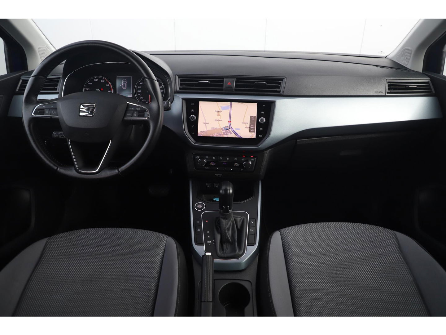 SEAT Arona 1.0 TSI Style Business Intense DSG Automaat 116PK Trekhaak Navigatie Camera Clima Adaptive Cruise Full LED Keyless Carplay Android