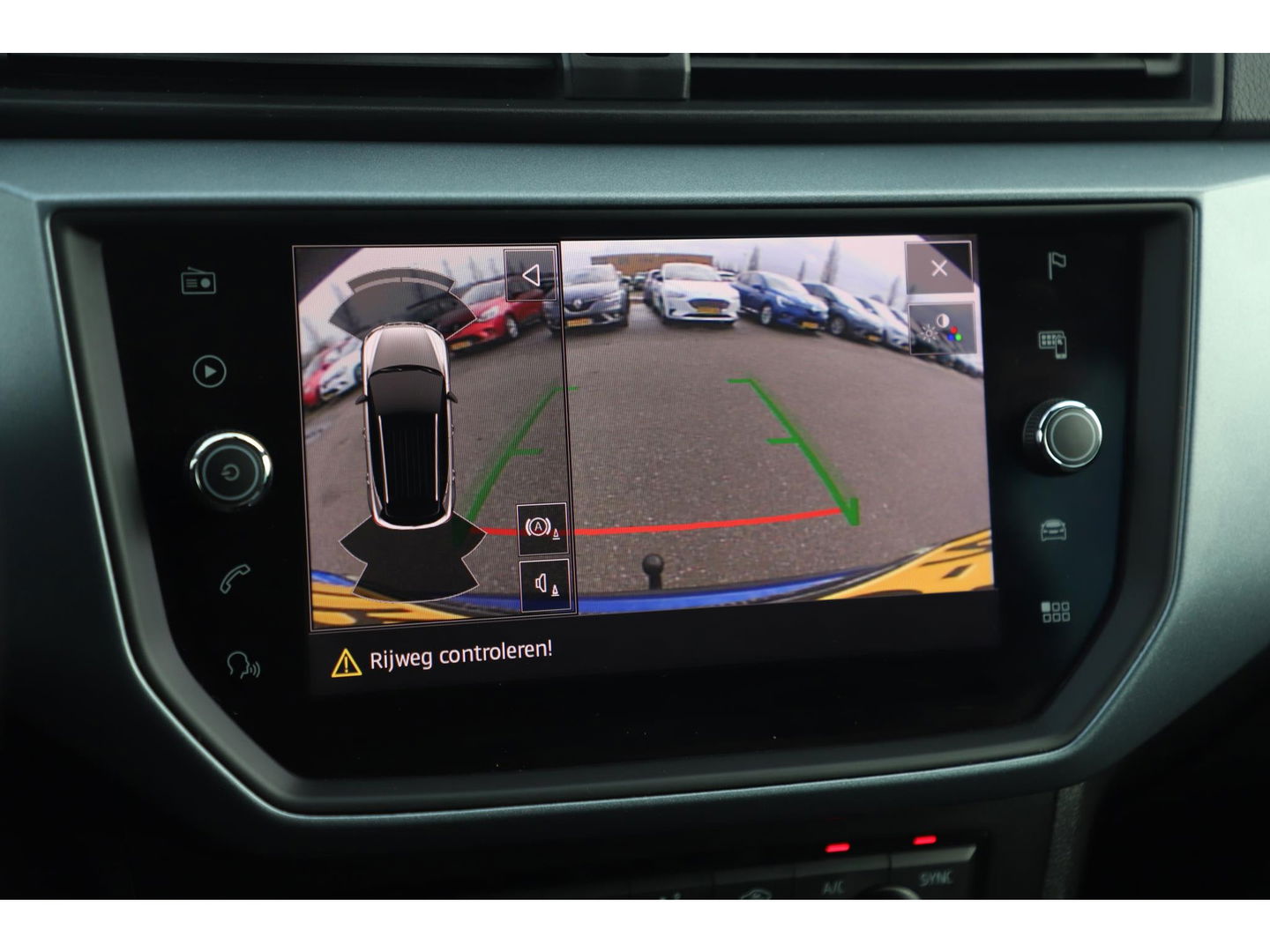 SEAT Arona 1.0 TSI Style Business Intense DSG Automaat 116PK Trekhaak Navigatie Camera Clima Adaptive Cruise Full LED Keyless Carplay Android
