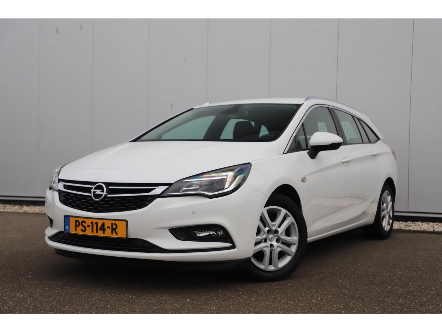Opel Astra Sports Tourer 1.6 CDTI Online Edition Trekhaak Navigatie Airco Cruise PDC Bluetooth LED Carplay Android Auto