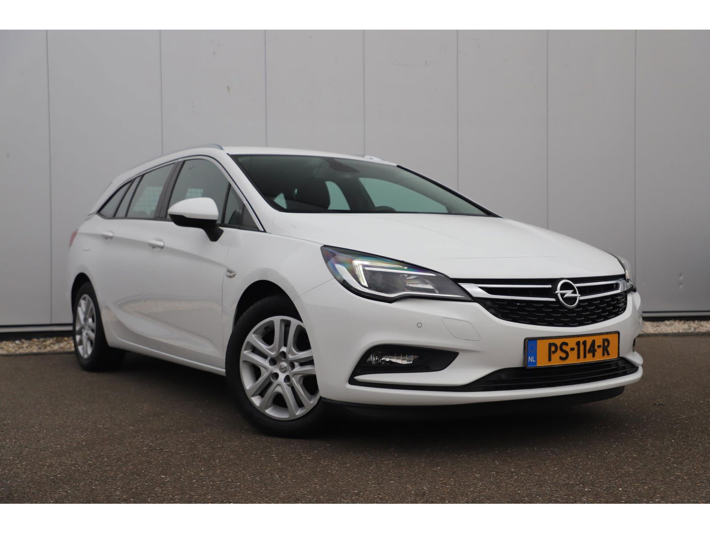 Opel Astra Sports Tourer 1.6 CDTI Online Edition Trekhaak Navigatie Airco Cruise PDC Bluetooth LED Carplay Android Auto