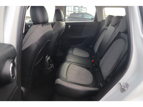 MINI Countryman 1.5 Cooper Business Edition 136PK Automaat Trekhaak Black Pack Half Leder Navigatie Clima Cruise PDC Carplay Full LED