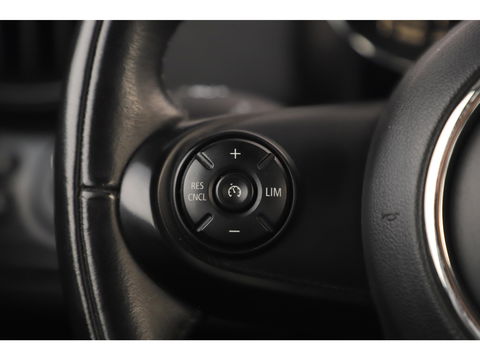 MINI Countryman 1.5 Cooper Business Edition 136PK Automaat Trekhaak Black Pack Half Leder Navigatie Clima Cruise PDC Carplay Full LED