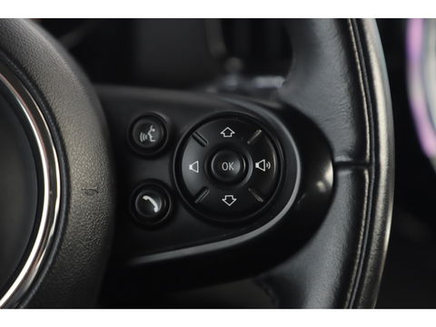 MINI Countryman 1.5 Cooper Business Edition 136PK Automaat Trekhaak Black Pack Half Leder Navigatie Clima Cruise PDC Carplay Full LED