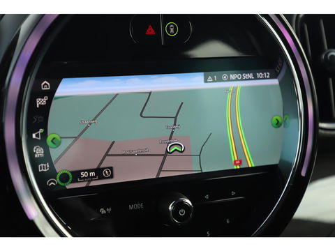 MINI Countryman 1.5 Cooper Business Edition 136PK Automaat Trekhaak Black Pack Half Leder Navigatie Clima Cruise PDC Carplay Full LED
