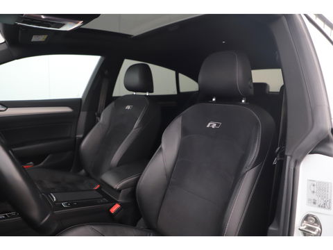 Volkswagen Arteon 1.5 TSI Business R 150PK DSG Automaat Virtual Panoramadak Keyless Navigatie Adaptive Cruise Lane Assist Full LED PDC Carplay Android Bluetooth Stoelverwarming