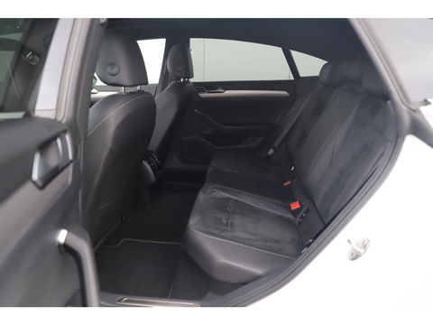 Volkswagen Arteon 1.5 TSI Business R 150PK DSG Automaat Virtual Panoramadak Keyless Navigatie Adaptive Cruise Lane Assist Full LED PDC Carplay Android Bluetooth Stoelverwarming