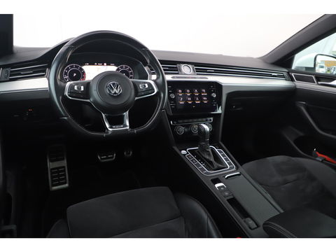 Volkswagen Arteon 1.5 TSI Business R 150PK DSG Automaat Virtual Panoramadak Keyless Navigatie Adaptive Cruise Lane Assist Full LED PDC Carplay Android Bluetooth Stoelverwarming