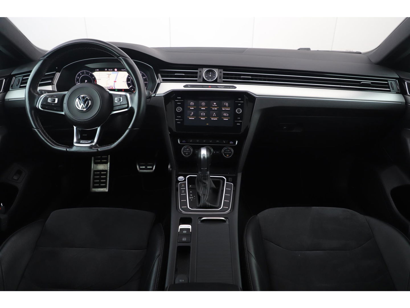 Volkswagen Arteon 1.5 TSI Business R 150PK DSG Automaat Virtual Panoramadak Keyless Navigatie Adaptive Cruise Lane Assist Full LED PDC Carplay Android Bluetooth Stoelverwarming