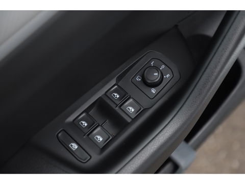 Volkswagen Arteon 1.5 TSI Business R 150PK DSG Automaat Virtual Panoramadak Keyless Navigatie Adaptive Cruise Lane Assist Full LED PDC Carplay Android Bluetooth Stoelverwarming
