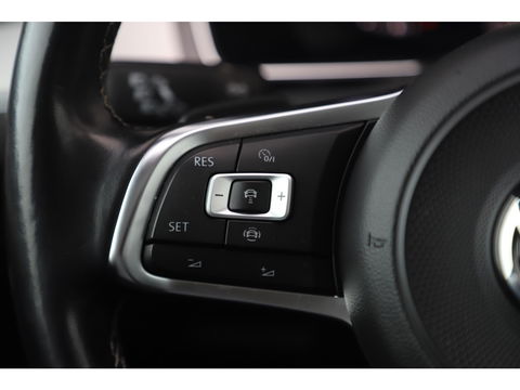 Volkswagen Arteon 1.5 TSI Business R 150PK DSG Automaat Virtual Panoramadak Keyless Navigatie Adaptive Cruise Lane Assist Full LED PDC Carplay Android Bluetooth Stoelverwarming