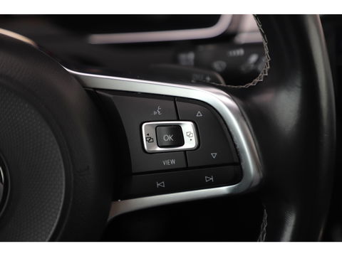 Volkswagen Arteon 1.5 TSI Business R 150PK DSG Automaat Virtual Panoramadak Keyless Navigatie Adaptive Cruise Lane Assist Full LED PDC Carplay Android Bluetooth Stoelverwarming