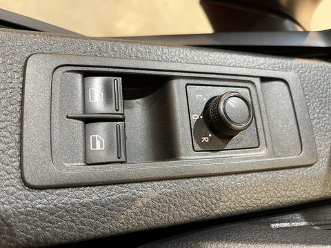 Volkswagen Transporter 2.0 TDI L1H1 / Euro 6 / Airco / Cruise Control / Achterklep