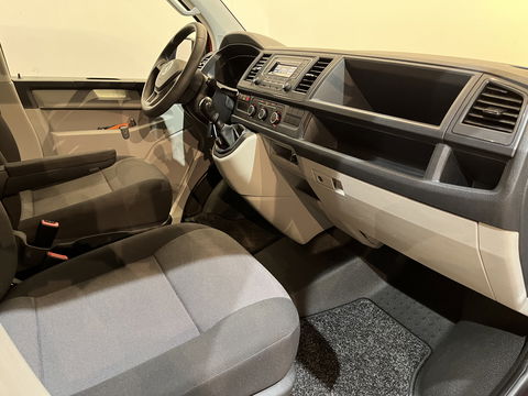 Volkswagen Transporter 2.0 TDI L1H1 / Euro 6 / Airco / Cruise Control / Achterklep