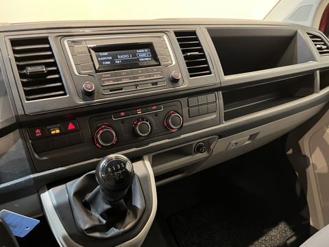 Volkswagen Transporter 2.0 TDI L1H1 / Euro 6 / Airco / Cruise Control / Achterklep