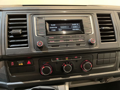 Volkswagen Transporter 2.0 TDI L1H1 / Euro 6 / Airco / Cruise Control / Achterklep
