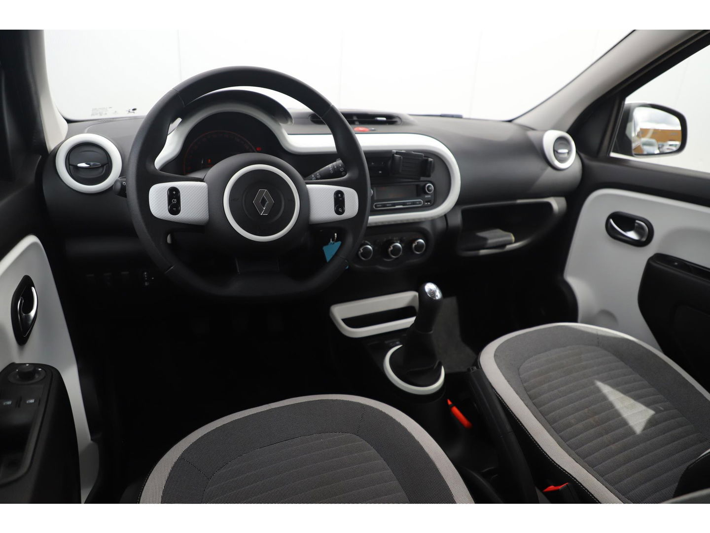Renault Twingo 1.0 SCe Collection Radio Bluetooth Airco Limiter Elektrische Ramen CV