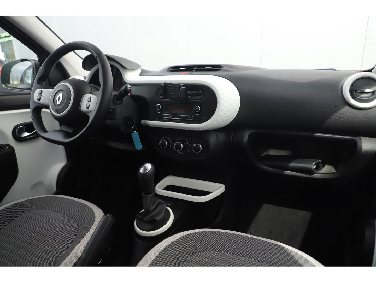 Renault Twingo 1.0 SCe Collection Radio Bluetooth Airco Limiter Elektrische Ramen CV