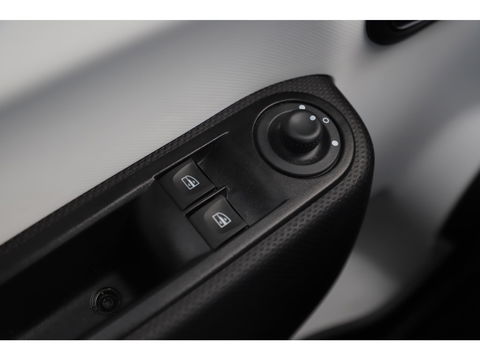 Renault Twingo 1.0 SCe Collection Radio Bluetooth Airco Limiter Elektrische Ramen CV