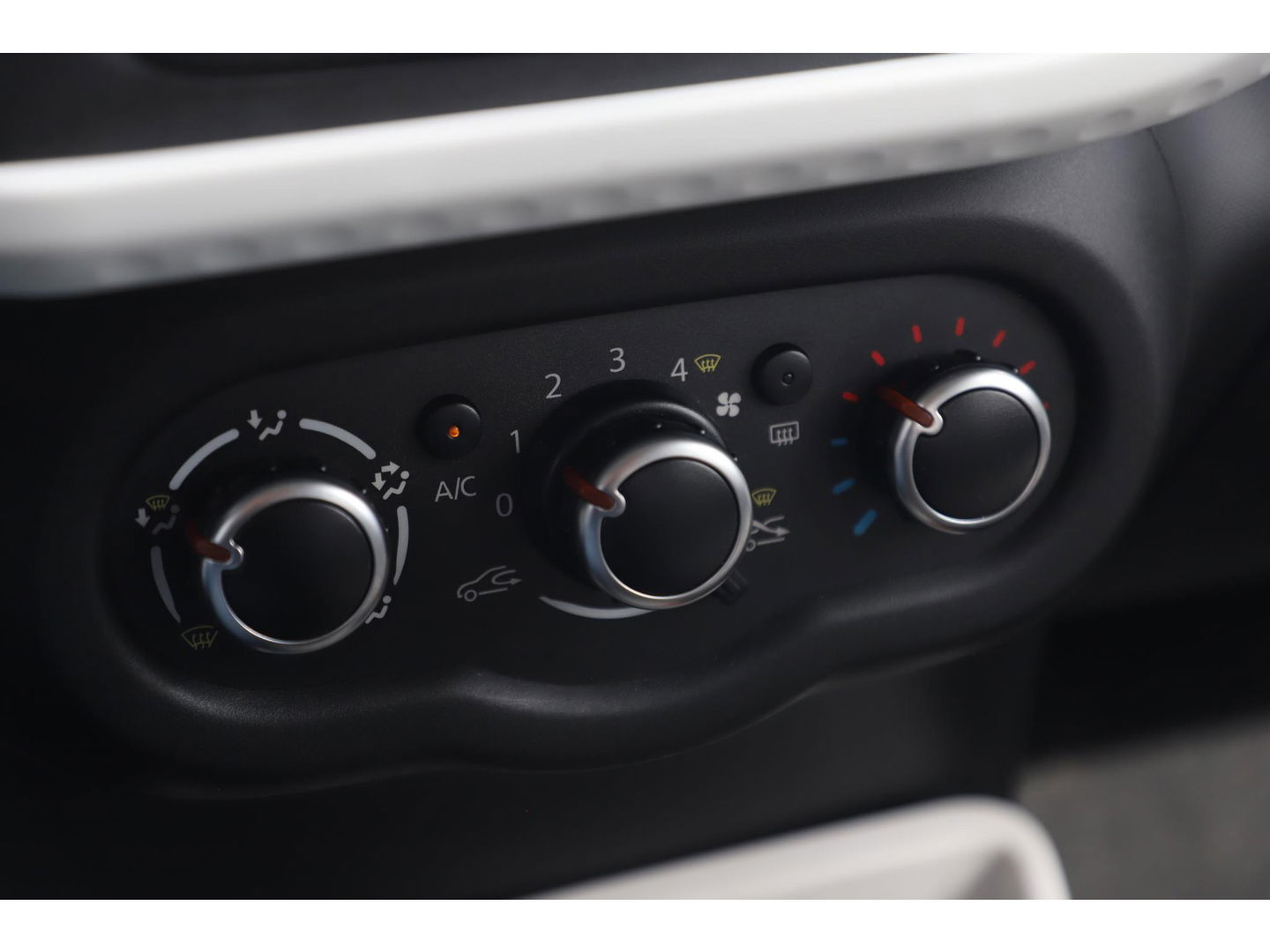 Renault Twingo 1.0 SCe Collection Radio Bluetooth Airco Limiter Elektrische Ramen CV