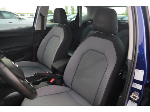 SEAT Arona 1.0 TSI Style Business Intense Keyless Navigatie Clima Adaptive Cruise Stoelverwarming 16 inch LMV Carplay Android Bluetooth PDC