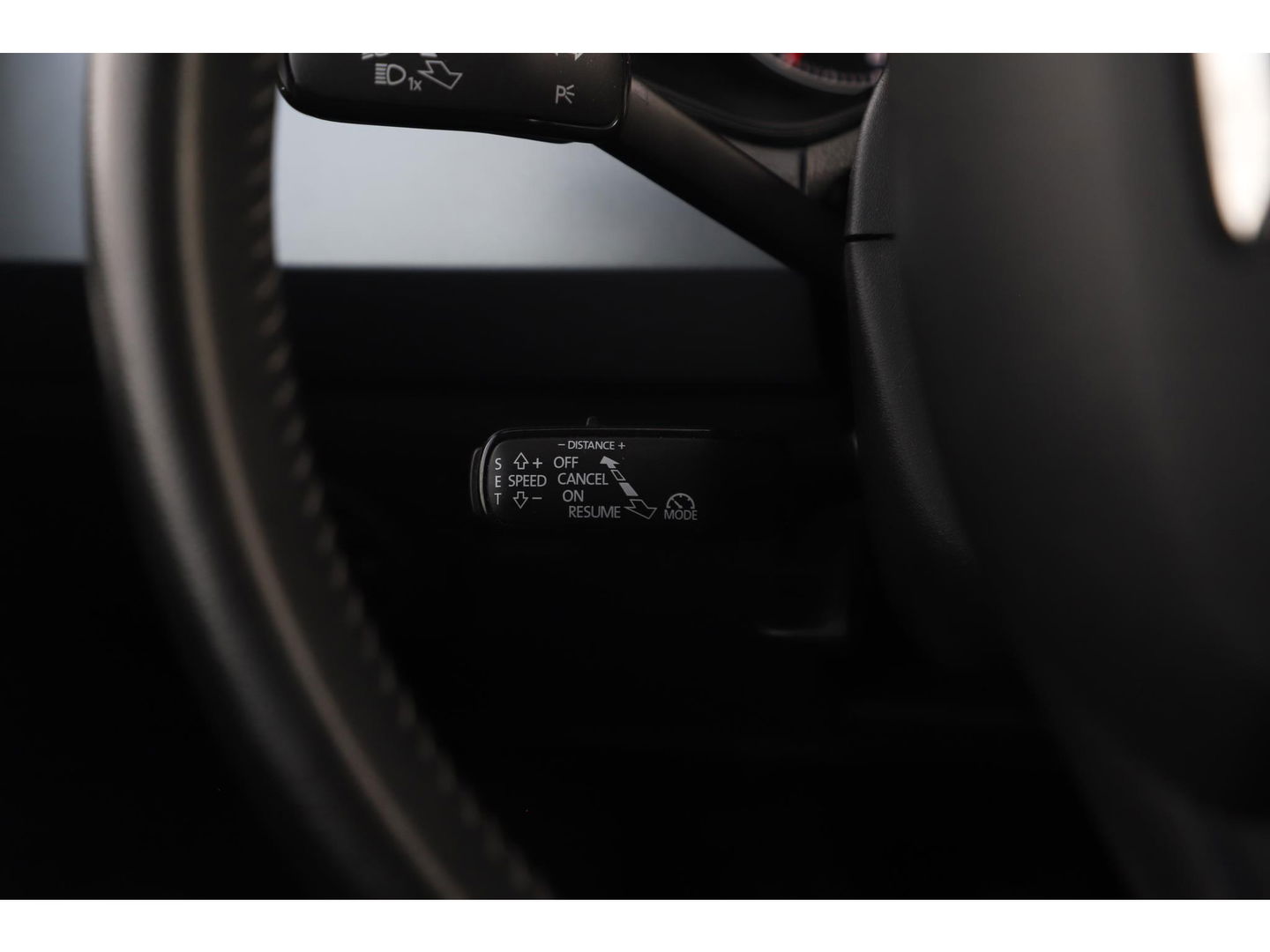 SEAT Arona 1.0 TSI Style Business Intense Keyless Navigatie Clima Adaptive Cruise Stoelverwarming 16 inch LMV Carplay Android Bluetooth PDC